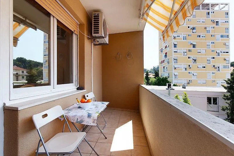 Nina, Apartment In City Centre Split