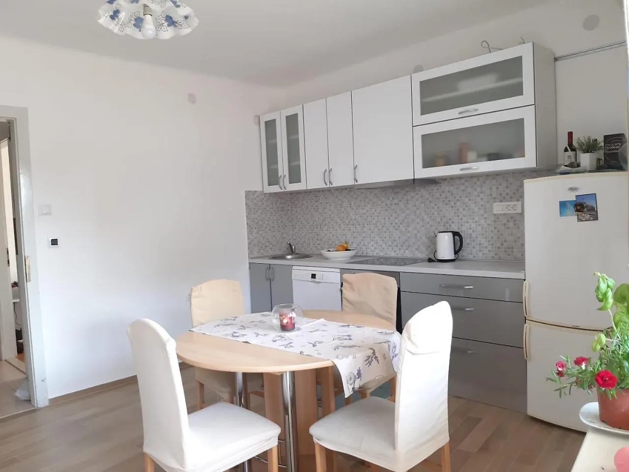 Nina, Apartment In City Centre Split